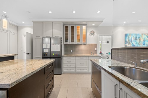 8208 Tugboat Place, Vancouver, BC 