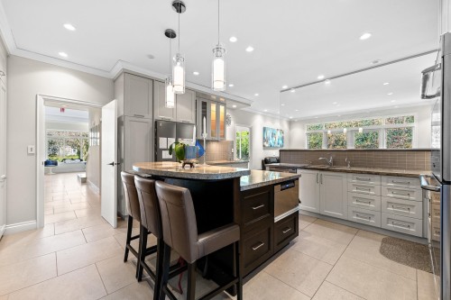 8208 Tugboat Place, Vancouver, BC 