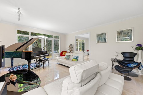 8208 Tugboat Place, Vancouver, BC 