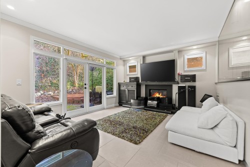 8208 Tugboat Place, Vancouver, BC 