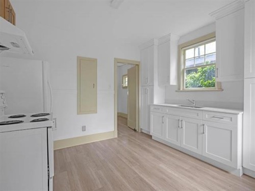5030 Blenheim Street, Vancouver, BC 