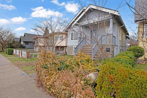 2675 Dundas Street, Vancouver, BC 
