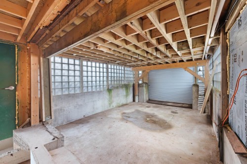 2675 Dundas Street, Vancouver, BC 