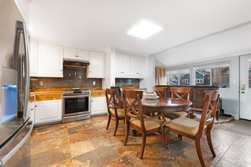 2675 Dundas Street, Vancouver, BC 