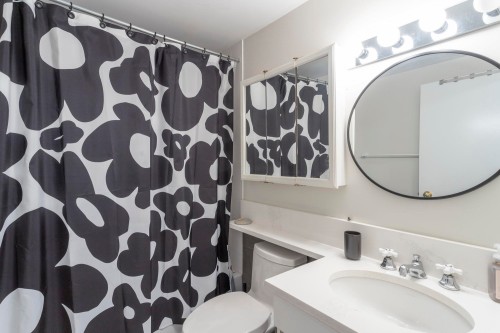 3716 30Th Avenue W, Vancouver, BC 