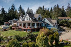 6373 Gale Avenue N Sechelt, BC V7Z 0P7