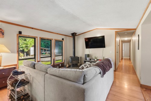 7103 Sechelt Inlet Road, Sechelt, BC 