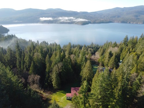 7103 Sechelt Inlet Road, Sechelt, BC 
