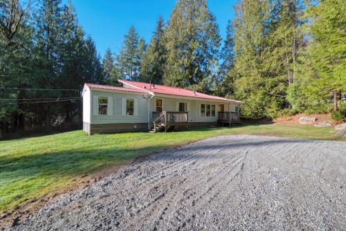 7103 Sechelt Inlet Road, Sechelt, BC 