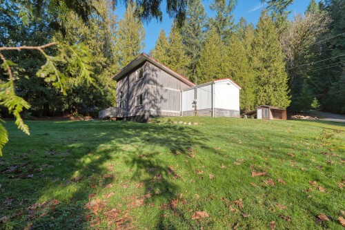7103 Sechelt Inlet Road, Sechelt, BC 