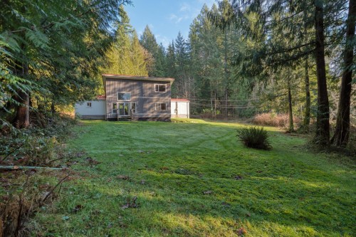 7103 Sechelt Inlet Road, Sechelt, BC 