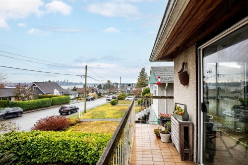 428 7th Street E North Vancouver, BC V7L 1R9