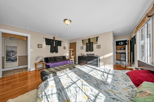 4621 Woodburn Place, West Vancouver, BC 
