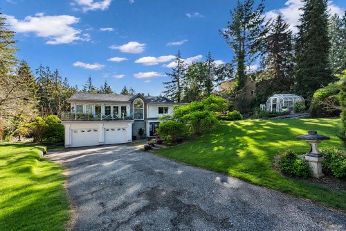 4621 Woodburn Place, West Vancouver, BC 