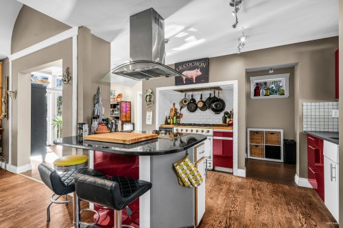 4621 Woodburn Place, West Vancouver, BC 
