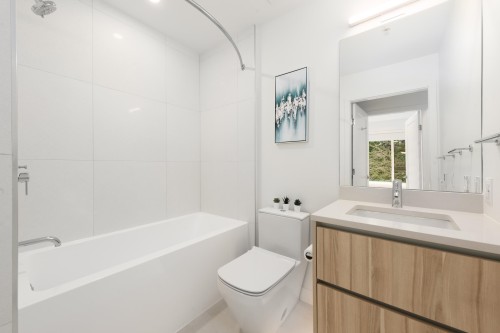 873 33Rd Avenue W, Vancouver, BC 