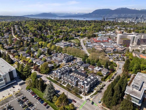 873 33Rd Avenue W, Vancouver, BC 