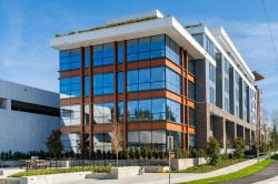 414-423 6th Street  West Vancouver, BC V7T 0A1