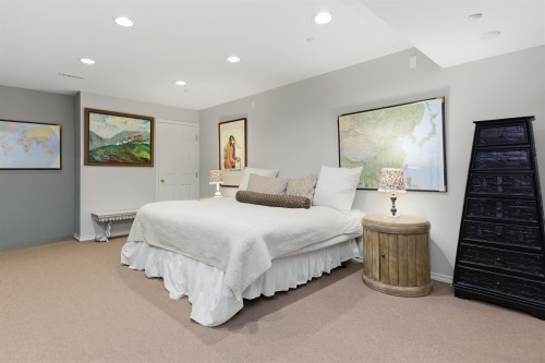 2635 Rosebery Avenue, West Vancouver, BC 