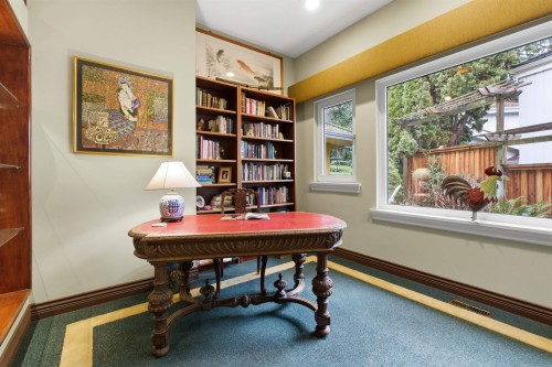 2635 Rosebery Avenue, West Vancouver, BC 