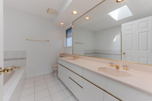 6300 Bouchard Court, Richmond, BC 