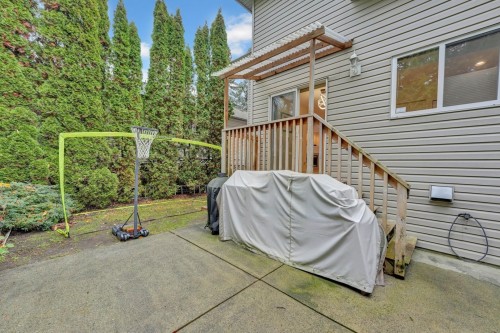 1067 Dansey Avenue, Coquitlam, BC 