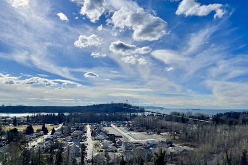 1703-1675 Lions Gate Lane, North Vancouver, BC 