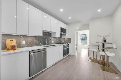238 28Th Street E, North Vancouver, BC 