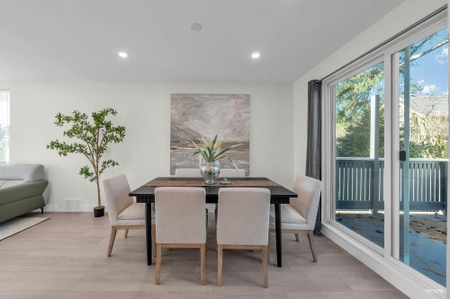238 28Th Street E, North Vancouver, BC 