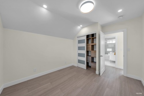 238 28Th Street E, North Vancouver, BC 