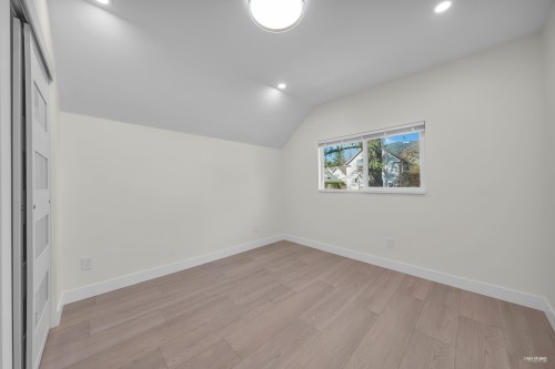 238 28Th Street E, North Vancouver, BC 