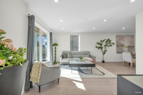 238 28Th Street E, North Vancouver, BC 