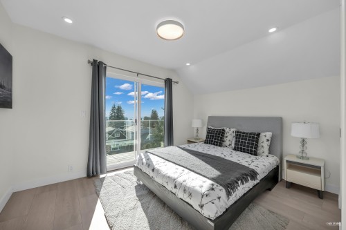 238 28Th Street E, North Vancouver, BC 