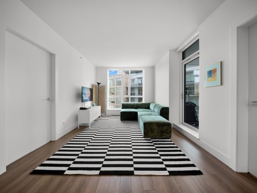 404-2375 Emery Court  North Vancouver, BC V7J 0E8