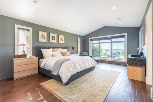 2479 Ottawa Avenue, West Vancouver, BC 