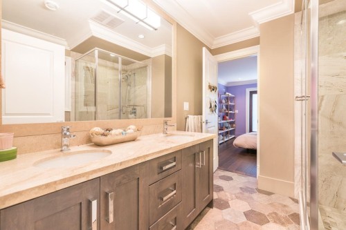 2479 Ottawa Avenue, West Vancouver, BC 