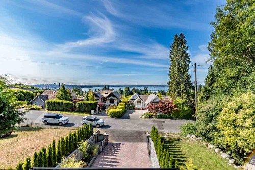 2479 Ottawa Avenue, West Vancouver, BC 
