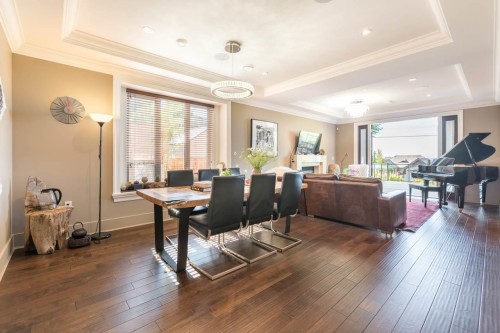 2479 Ottawa Avenue, West Vancouver, BC 