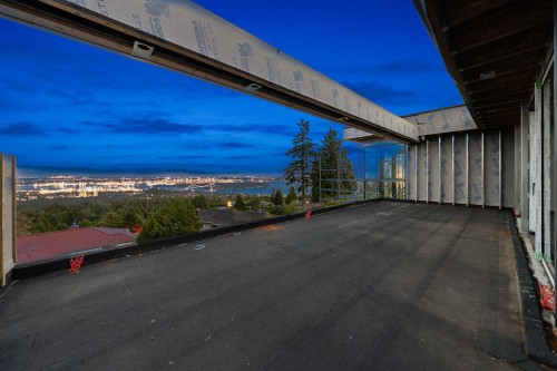 1424 Sandhurst Place, West Vancouver, BC 