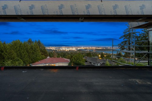 1424 Sandhurst Place, West Vancouver, BC 