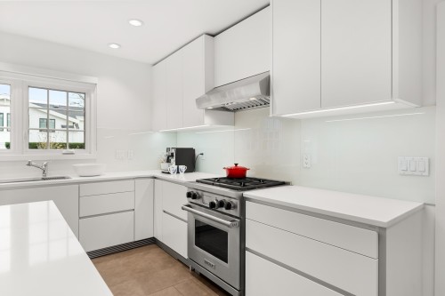 2496 36Th Avenue W, Vancouver, BC 