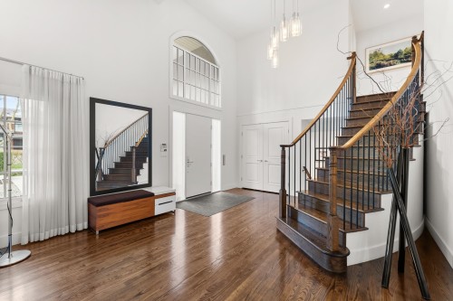 2496 36Th Avenue W, Vancouver, BC 