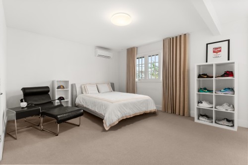 2496 36Th Avenue W, Vancouver, BC 