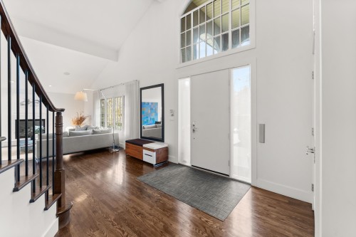 2496 36Th Avenue W, Vancouver, BC 