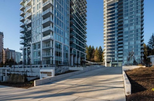 606-585 Austin Avenue  Coquitlam, BC V3K 0G6