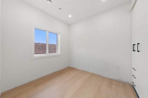 279 48Th Avenue E, Vancouver, BC 