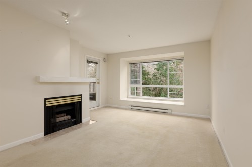 302-1242 Town Centre Boulevard, Coquitlam, BC 