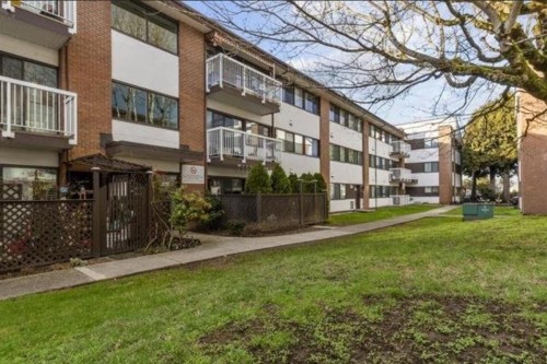 302-8020 Ryan Road  Richmond, BC V7A 2E5