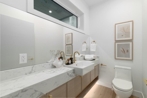 462 17Th Avenue E, Vancouver, BC 