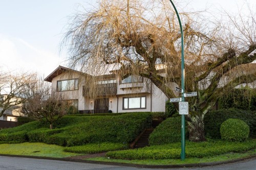 2296 32Nd Avenue W, Vancouver, BC 